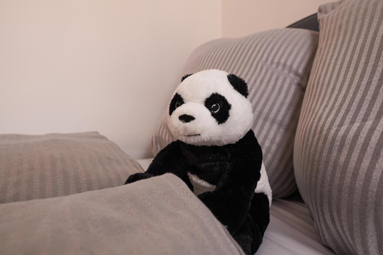 Fullhouse - Halle - T28 - Panda Apartment Exterior foto