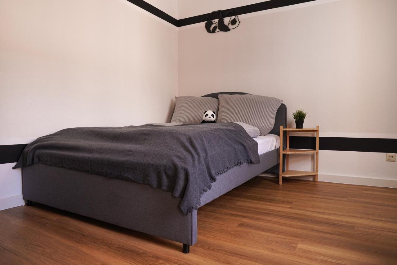 Fullhouse - Halle - T28 - Panda Apartment Exterior foto